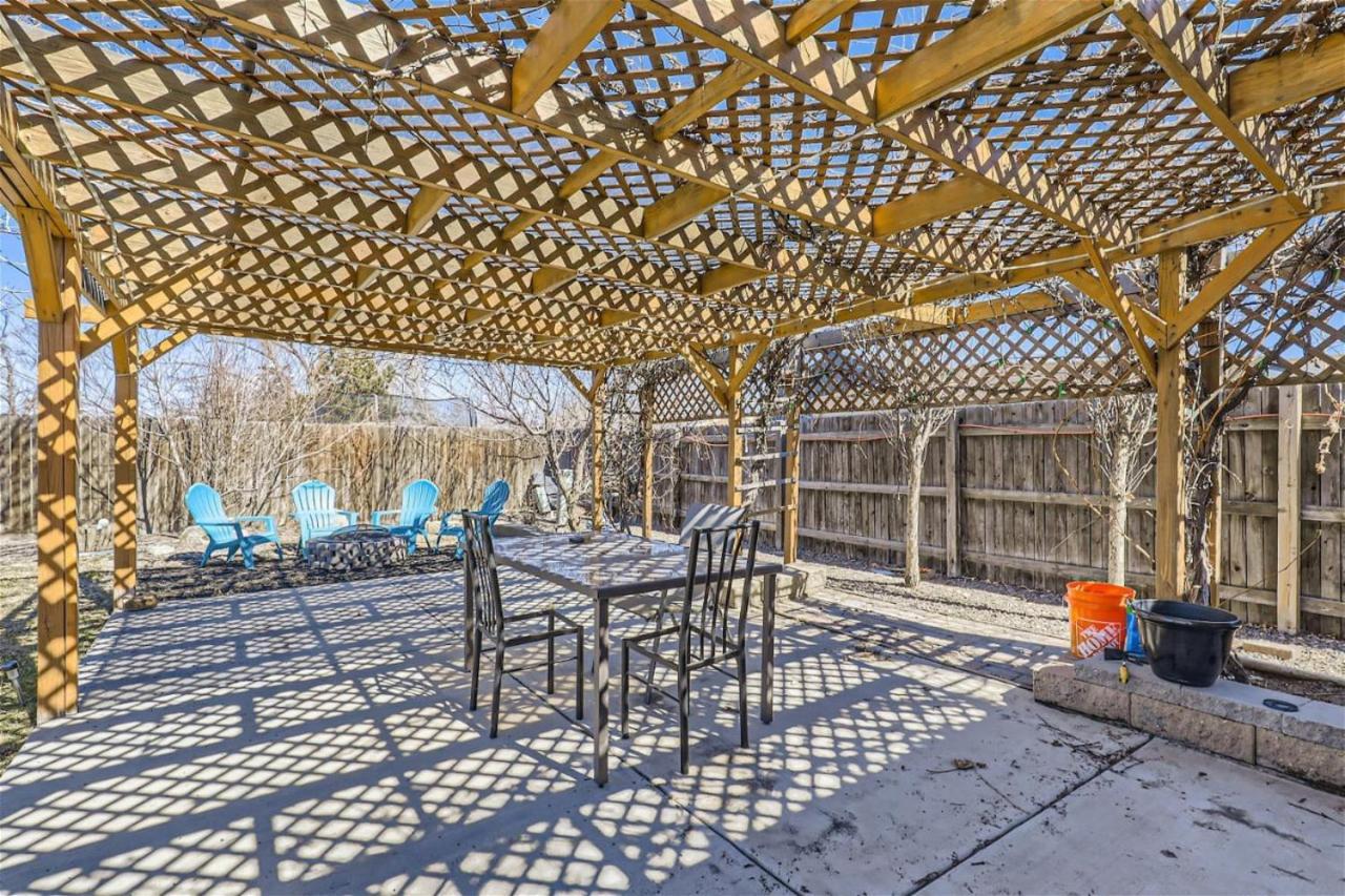 Casa vacanze 15-mins From Dia, Fenced-yard, Garage, Remodeled *